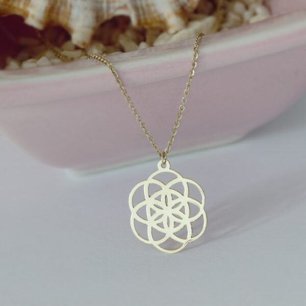 Lantisor cu pandantiv model samanta vietii – aur galben alb sau roze 14K