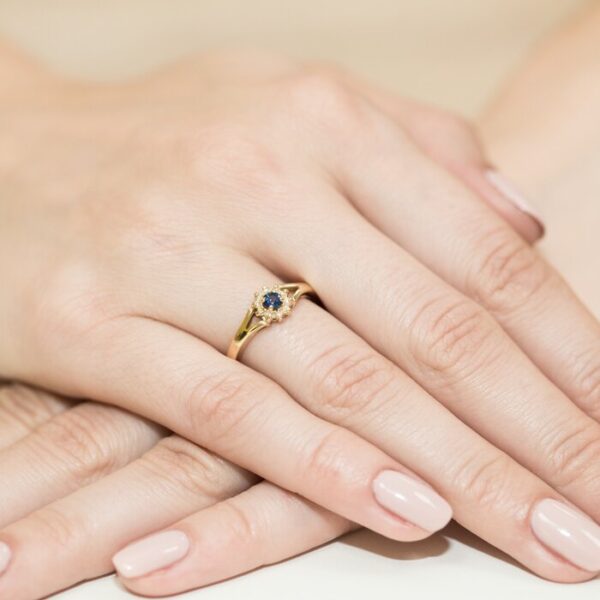 Inel colectia Luxury Aur Galben/Alb 14K cu Safir 0.15ct