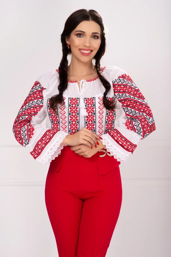 Ie dama Greta cu broderie bogata rosie geometrica