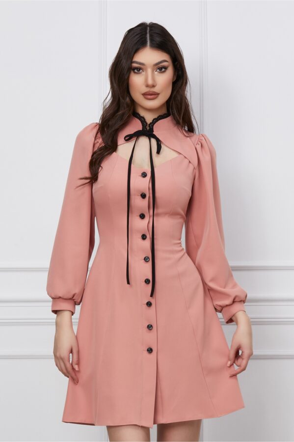 Rochie Moze roz cu nasturi si dantela la guler