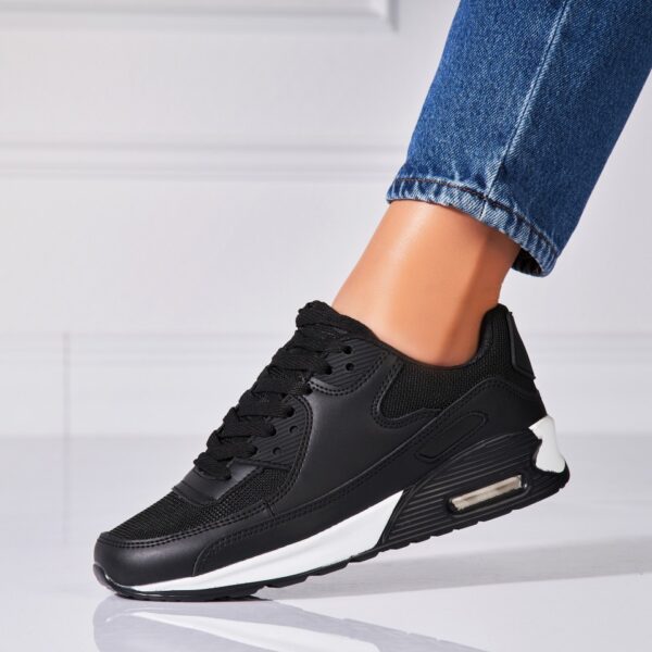 Adida?i dam? Negri din Piele Ecologica Naveen