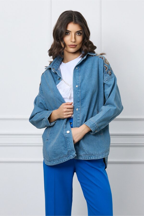 Camasa din denim cu broderie pe spate