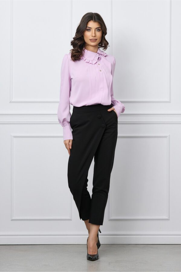 Pantaloni Lorya negri cu aplicatie petrecuta si nasturi