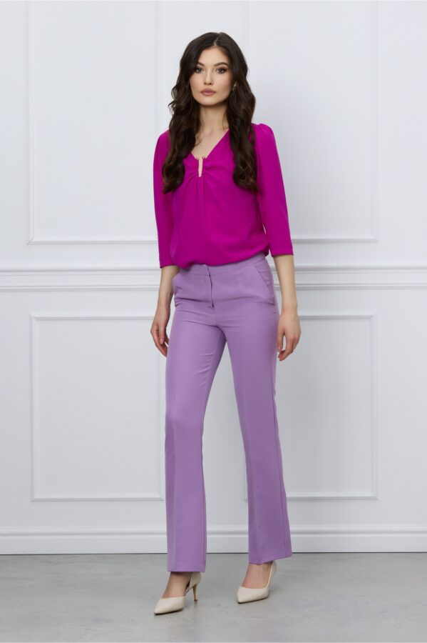 Pantaloni MBG lila cu dunga