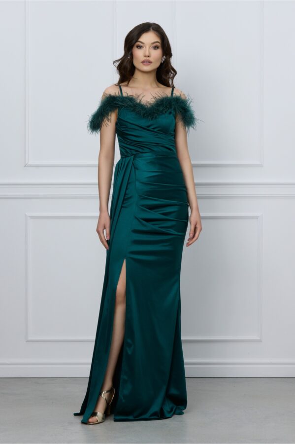 Rochie Adria verde lunga cu pene la bust