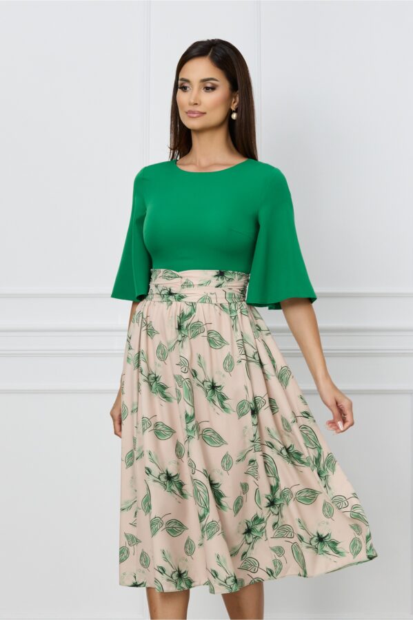 Rochie Dy Fashion cu bust verde si fusta bej cu imprimeu