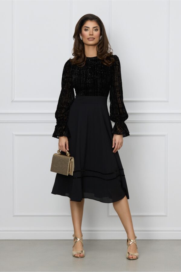 Rochie Dy Fashion neagra cu insertii din catifea si fir lurex la bust