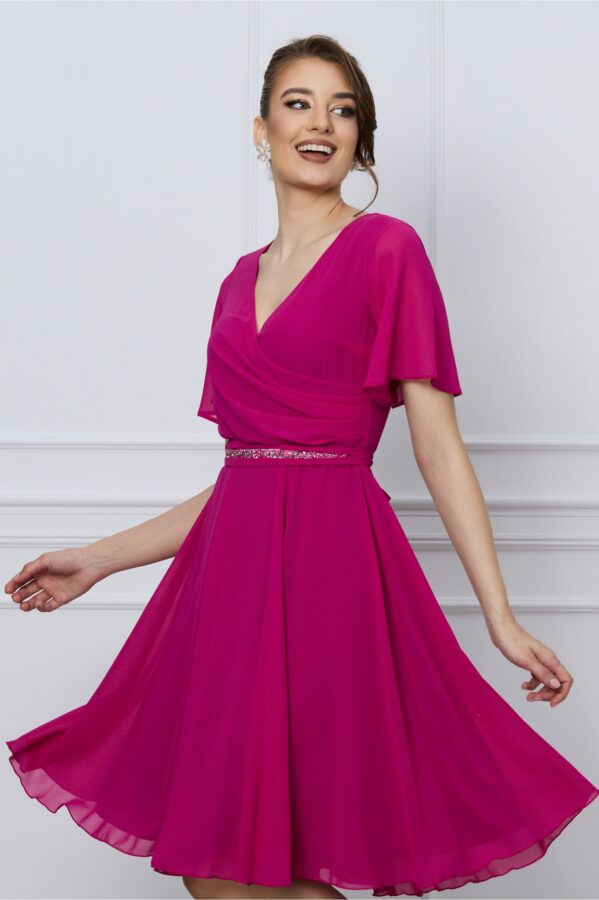 Rochie Ella Collection Amy magenta cu pliuri la bust si cordon in talie