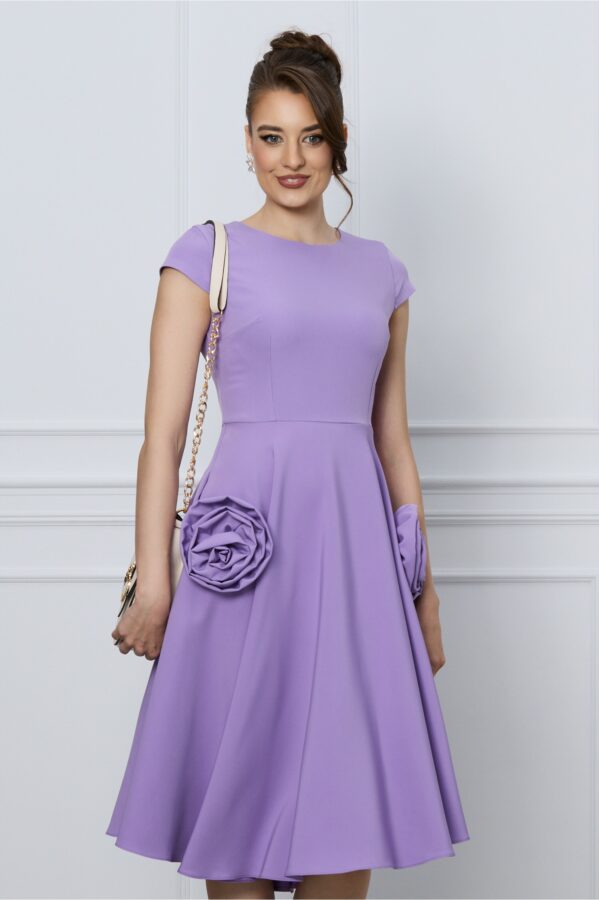 Rochie MBG lila cu trandafiri la buzunare