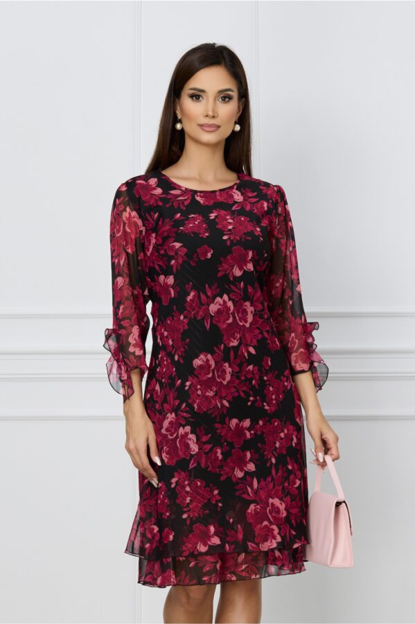 Rochie Sabrina neagra cu flori bordo si volanas la baza