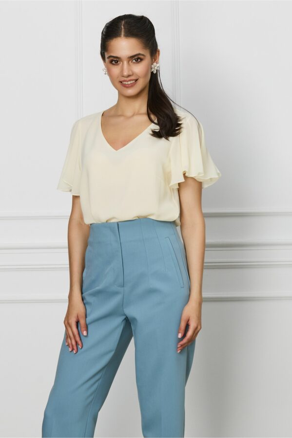 Bluza Delia ivory cu volane la maneci