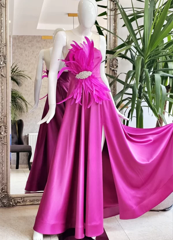 Rochie eleganta din tafta fucsia cu slit pe picior