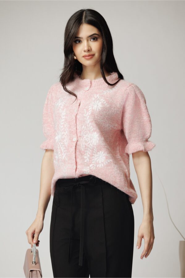 Bluza casual din tricot roz cu broderie si nasturi