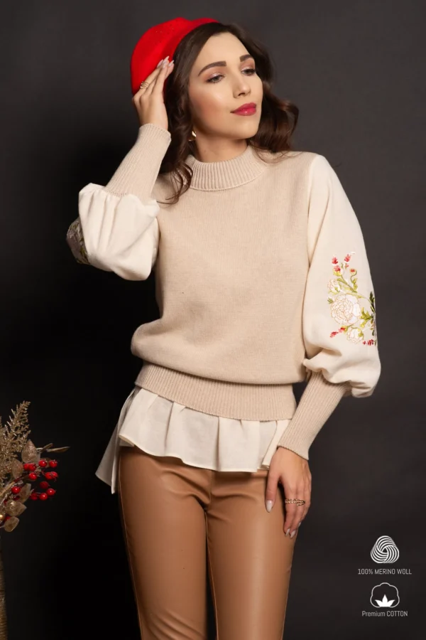 Pulover din bumbac crem cu broderie florala crem-rosu si insertie tip camasa