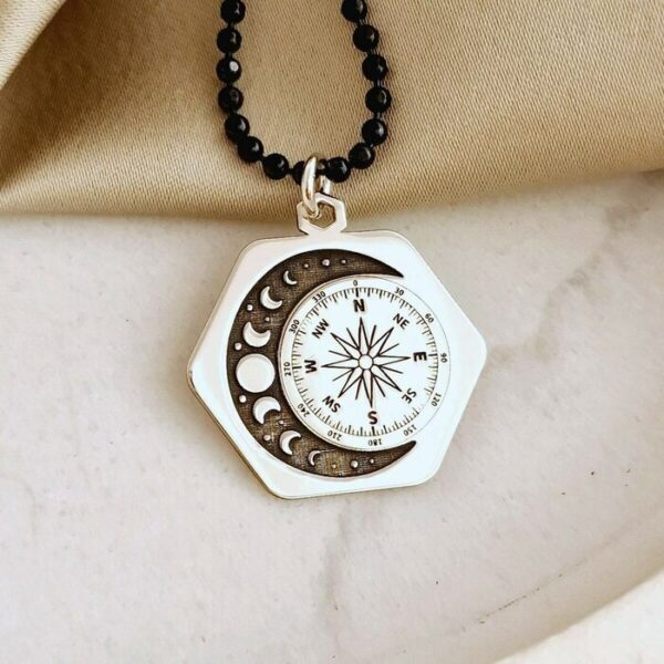 Lant barbatesc – Busola si Fazele Lunii – Argint 925 si lant negru Army