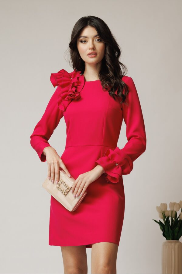 Rochie eleganta din stofa fucsia cu volan pe umar si pe maneca