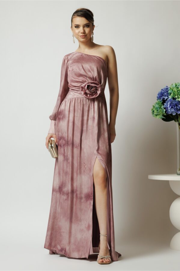 Rochie Ella Collection Noa lunga de ocazie roz din satin cu floare maxi pe talie