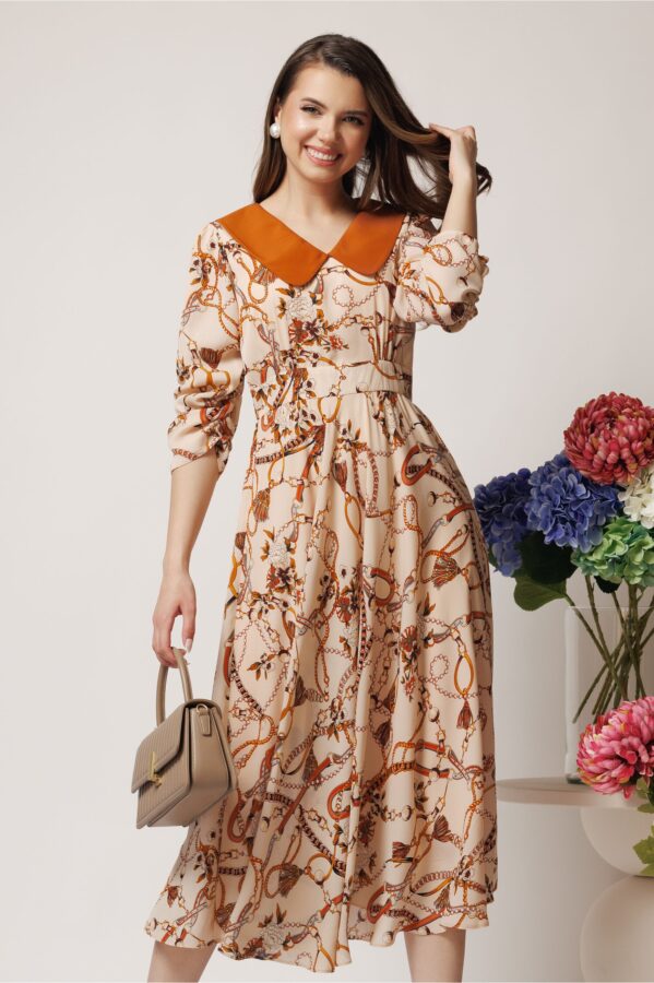 Rochie LaDonna office din voal bej cu print chain si guler maxi alb