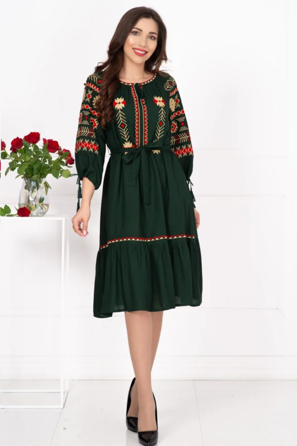 Rochie traditionala verde Ines brodata cu motive populare