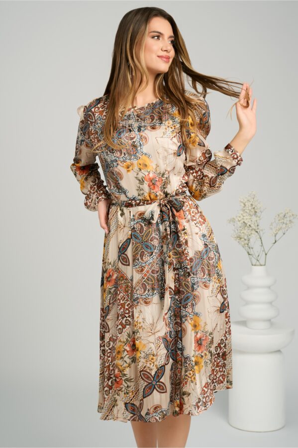 Rochie vaporoasa din voal bej cu imprimeuri si cordon in talie