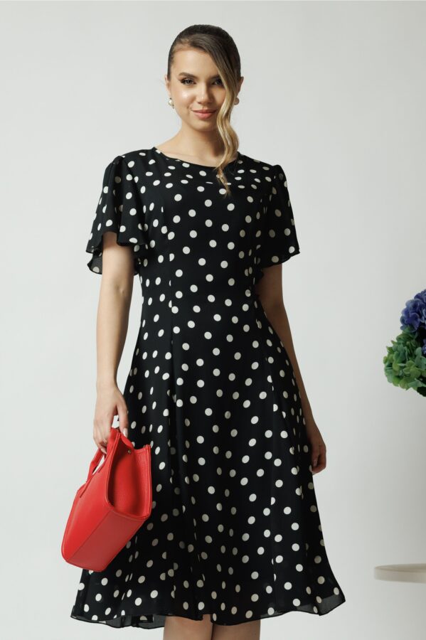 Rochie vaporoasa din voal neagra cu buline si maneci scurte fluture