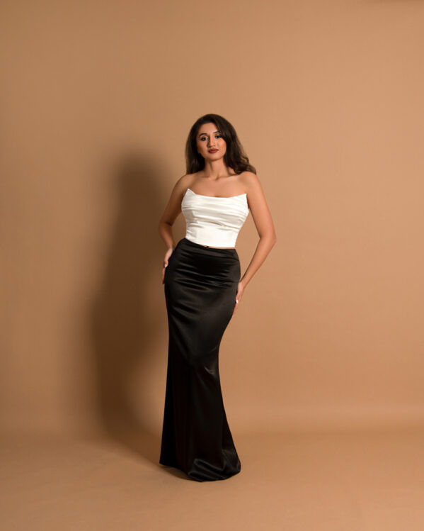 Set (fusta+top) Kamelia Alb/Negru top tafta elastica inchidere siret