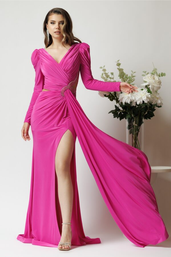 Rochie lunga de ocazie din lycra fucsia cu tull si strasuri in talie