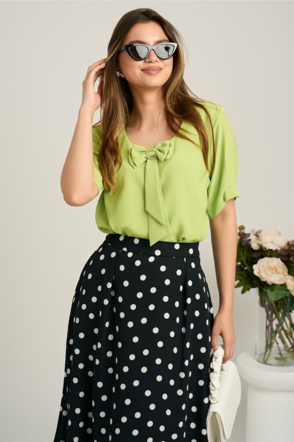 Bluza verde din viscoza lejera a cu funda