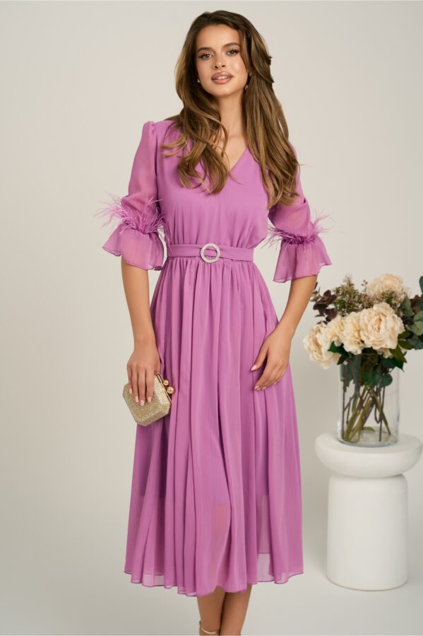 Rochie DY Fashion midi lila din voal in clos cu pene la maneci si accesoriu in talie
