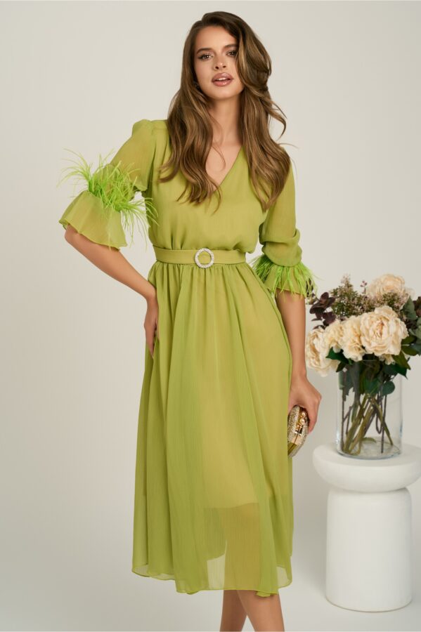 Rochie DY Fashion midi verde lime din voal in clos cu pene la maneci si accesoriu in talie