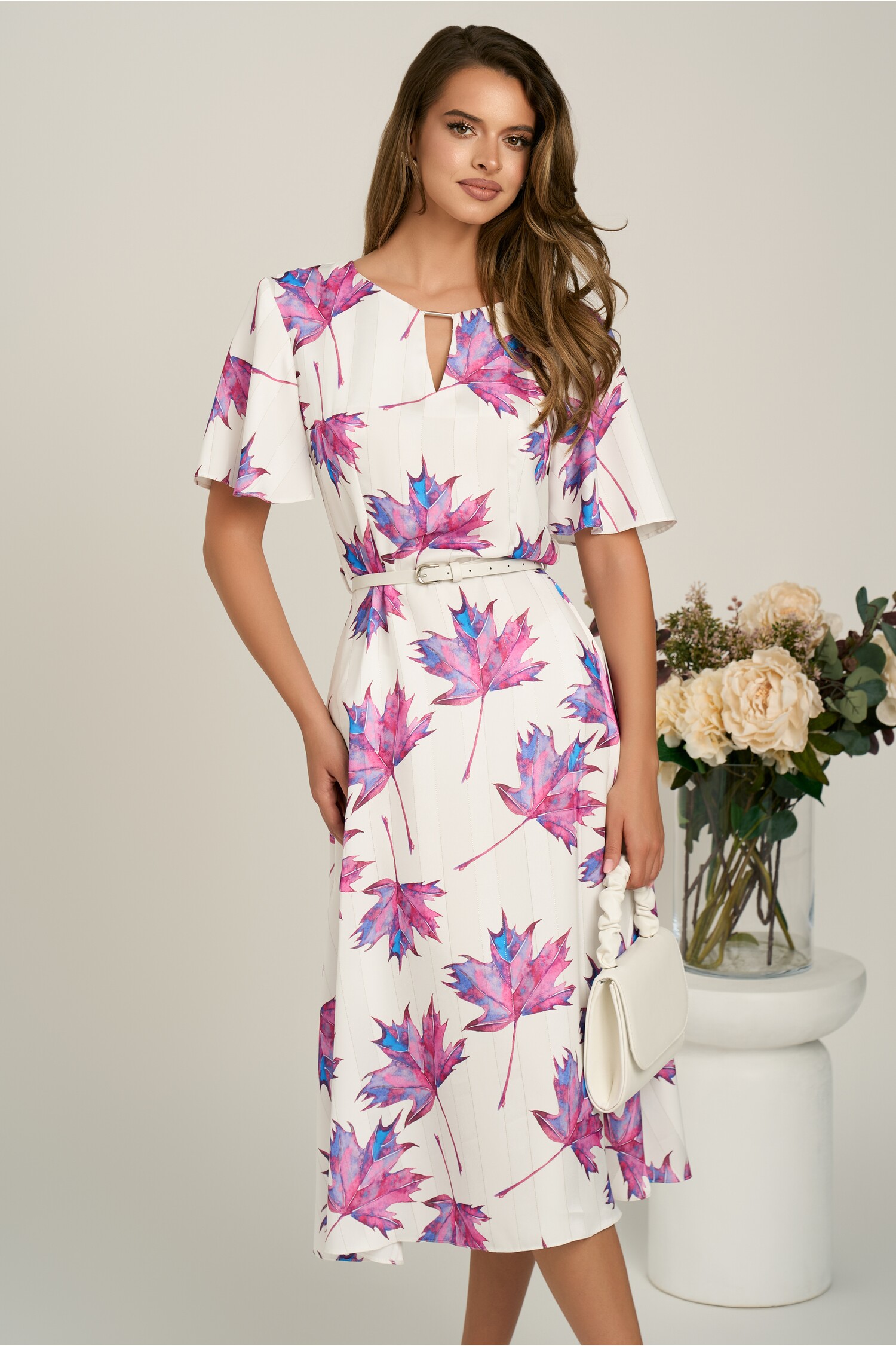 Rochie midi cu imprimeu magenta din triplu voal in clos