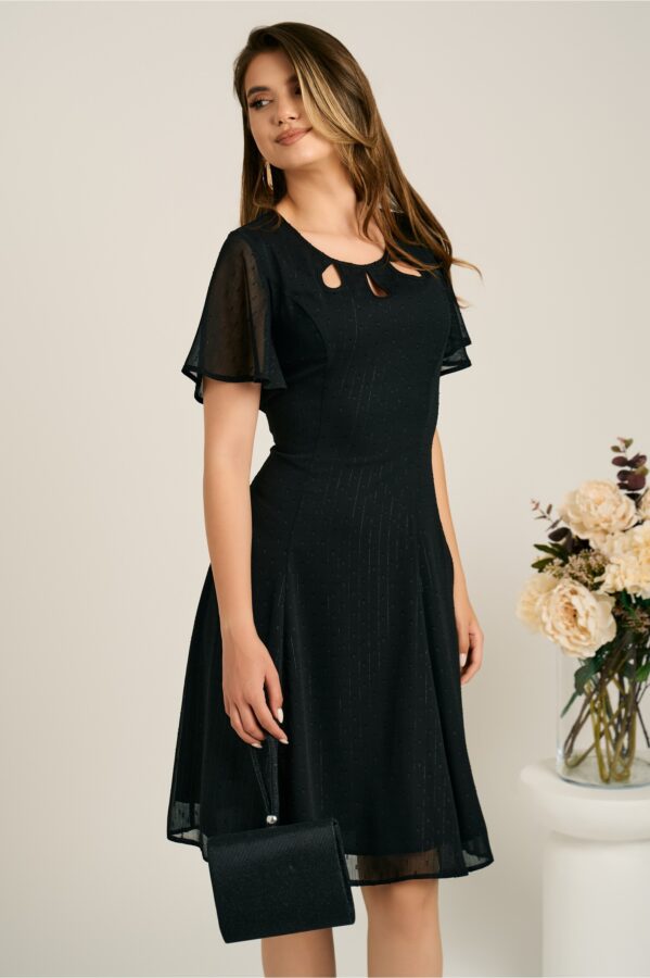 Rochie midi neagra din voal in clin cu insertii din lurex si decupaje la decolteu