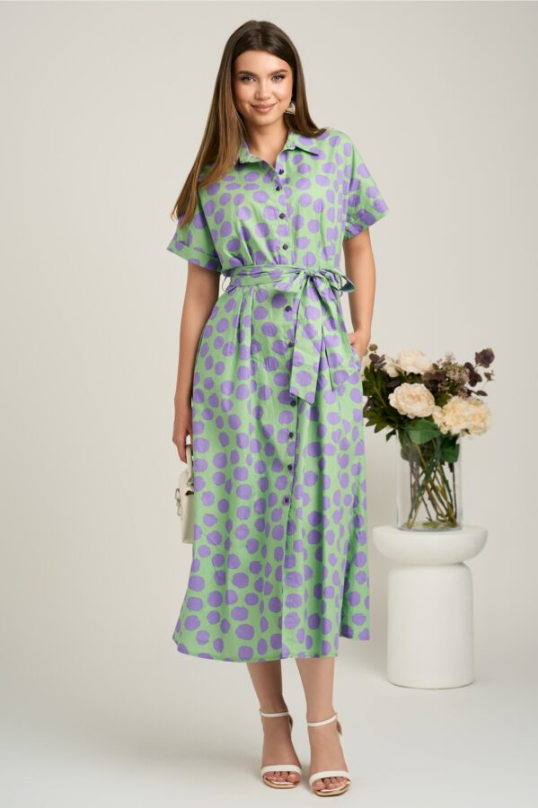 Rochie midi verde cu buline lila din viscoza in clini cu nasturi si cordon in talie