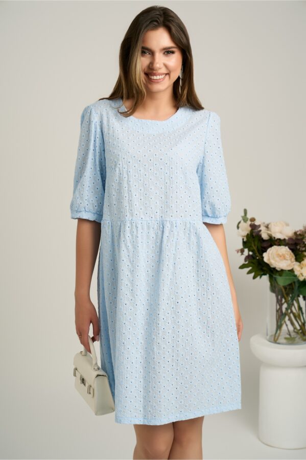 Rochie scurta bleu din ghipura in clos cu motive florale