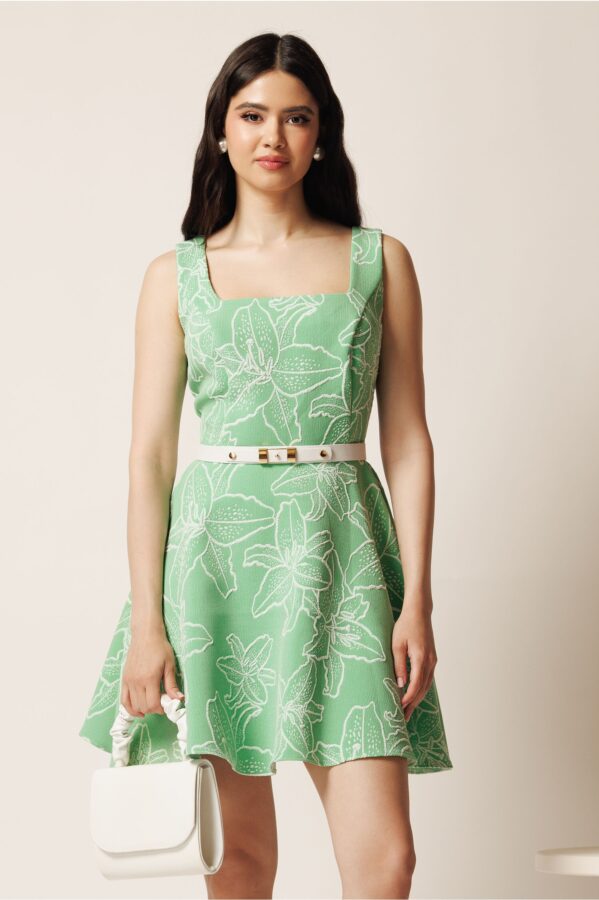 Rochie scurta verde in clos cu model floral 3D si curea in talie