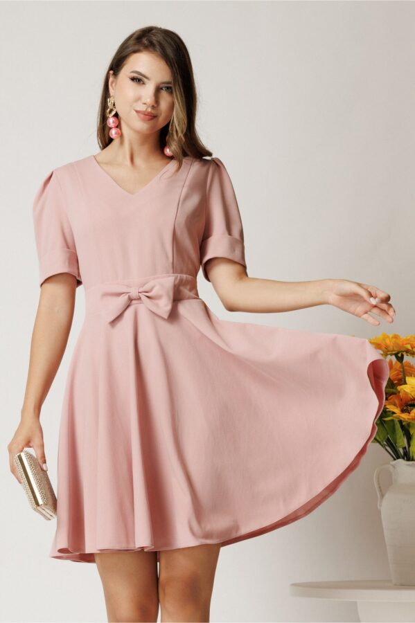 Rochie DY Fashion scurta roz in clos cu funda in talie