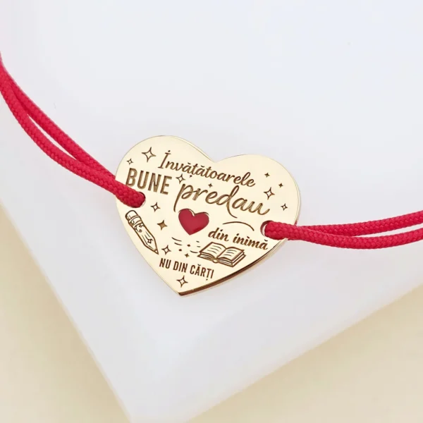 bratara-personalizata-pandantiv-inima-educatoare-invatatoare-email-rosu-argint-925-placat-cu-aur-galben-18k-snur-reglabil-120430-4.webp