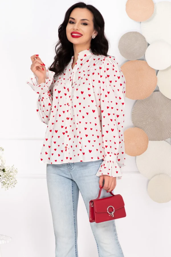 camasa-alba-din-bumbac-cu-inimioare-imprimate_94857.webp