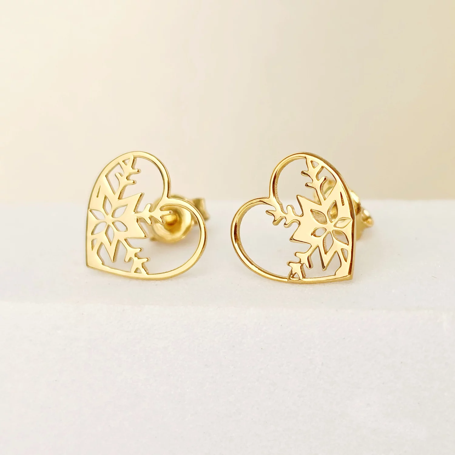 Cercei Inima cu fulg decupat – Argint 925 placat cu Aur Galben 18K