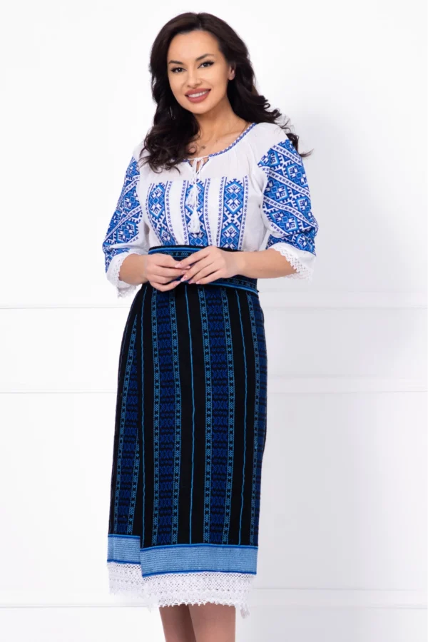 ie-dama-greta-cu-broderie-traditionala-in-romburi-albastru-royal_88769.webp