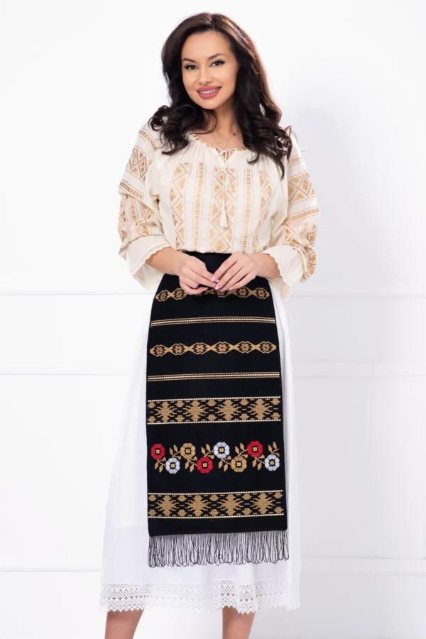 ie-traditionala-augustina-bej-cu-broderie-aurie_88839.webp