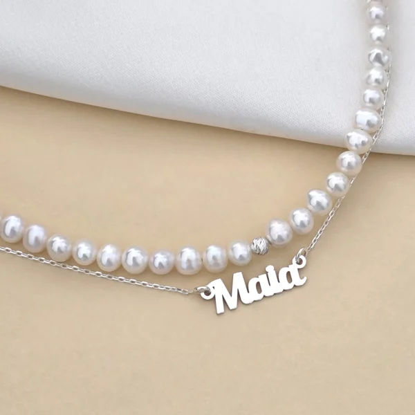 lantisor-cu-perle-nume-melodios-model-2-straturi-cu-sirag-perle-si-lantisor-cu-numele-tau-argint-925-103769-4.webp