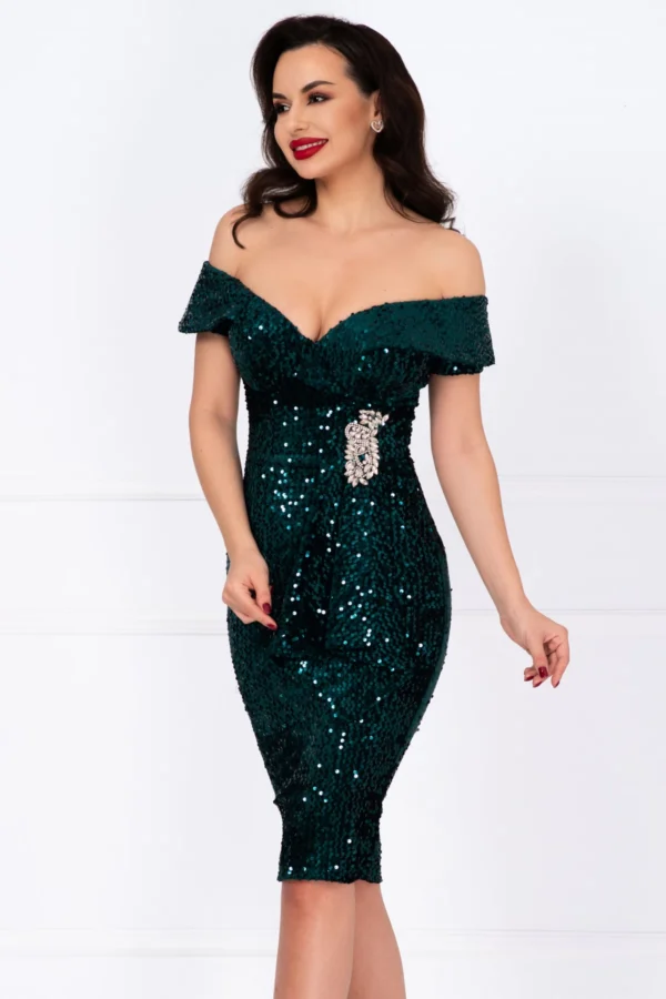 rochie-de-ocazie-din-paiete-iolanda-verde-cu-accesoriu-din-strassuri_93532.webp