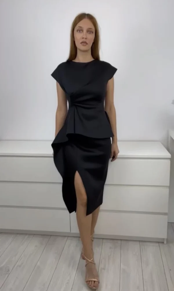 rochie-eleganta-neagra-din-neopren_12230.webp