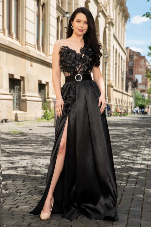 rochie-eleganta-ofelia-neagra-lunga-cu-flori-3d_90968.webp