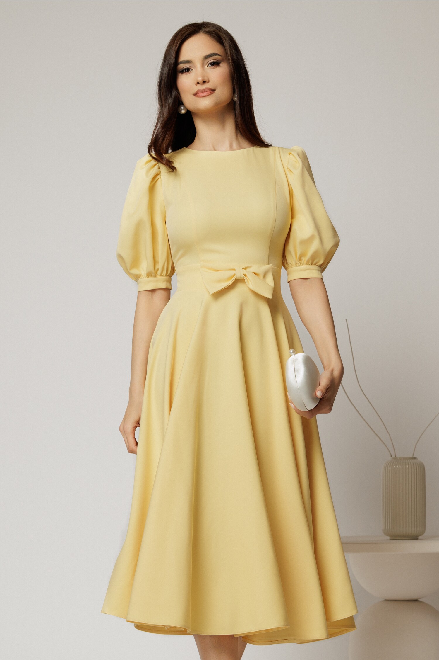 rochie-dy-fashion-galbena-din-stofa-in-clos-cu-funda-in-talie-1455640-1147927-4.jpeg