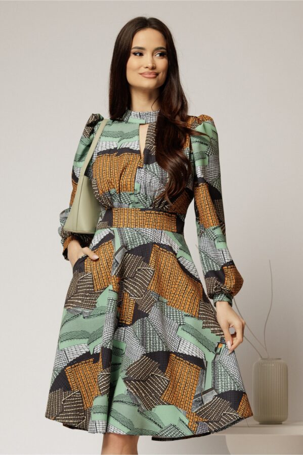 rochie-midi-cu-imprimeu-verde-maro-si-decupaj-la-decolteu-1443940-1142146-4.jpeg