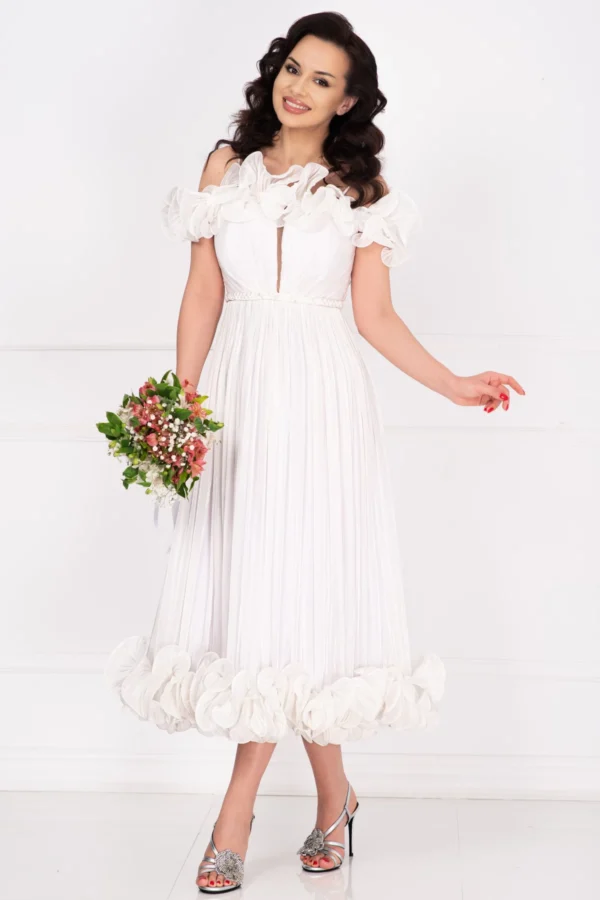 rochie-de-cununie-midi-din-organza-alba-rosalyn-cu-volane-romantice_95607.webp