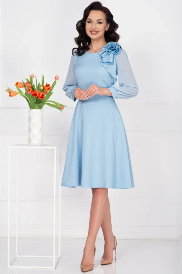 rochie-de-ocazie-claudia-bleu-in-clos-cu-maneci-din-voal_95406.webp